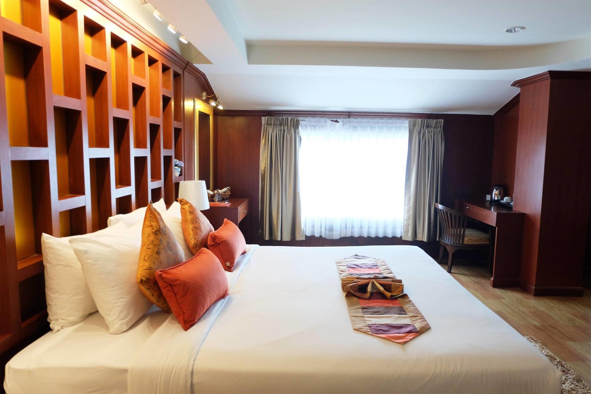 Grand Hill Resort And Spa Nakhon Sawan Exteriér fotografie