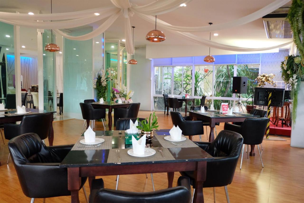 Grand Hill Resort And Spa Nakhon Sawan Exteriér fotografie